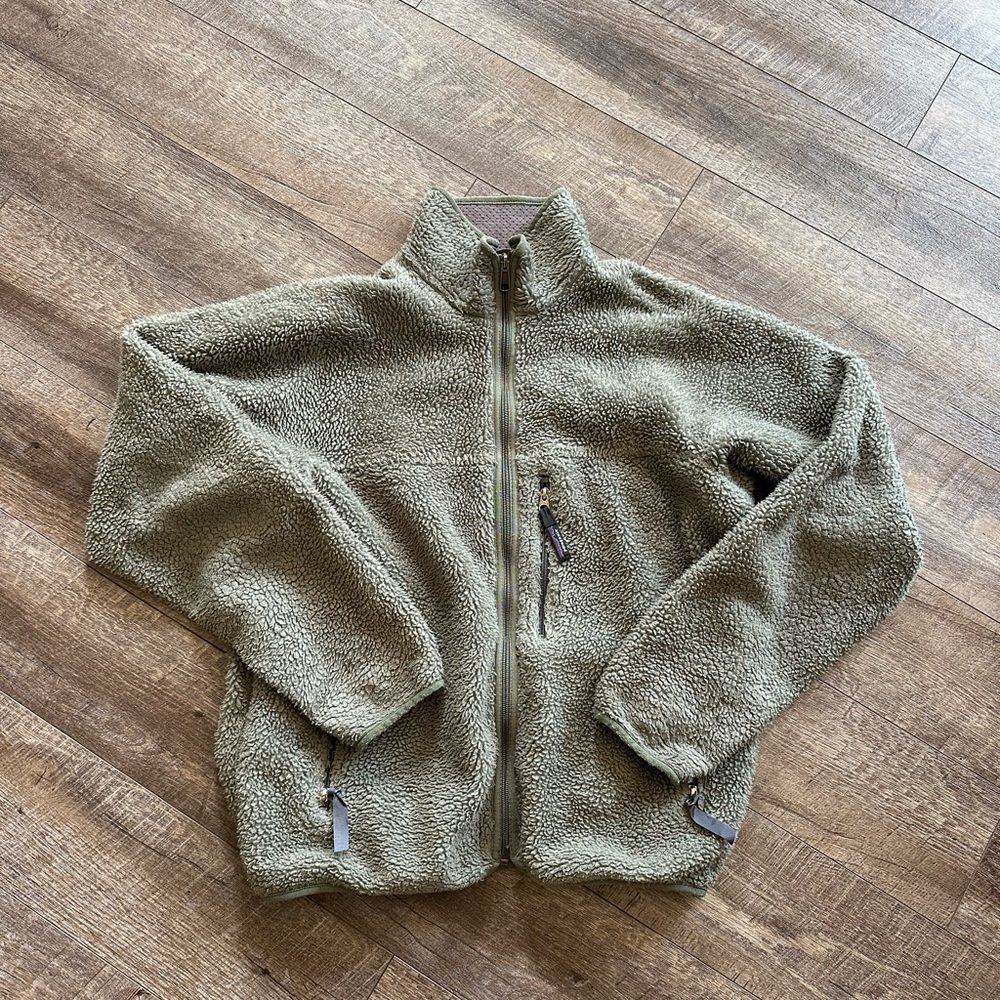 VINTAGE 90’s Patagonia full-zip olive fleece sweater